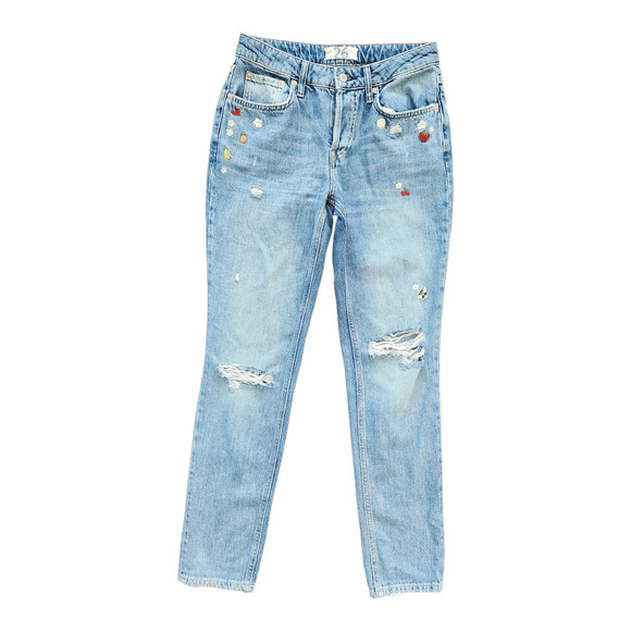 Free People We The Free Embroidered Distressed Jeans 26‎ Blue Straight Leg Retro - Picture 1 of 10